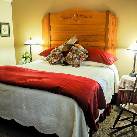 The White Oak Inn Zuck Экстерьер фото